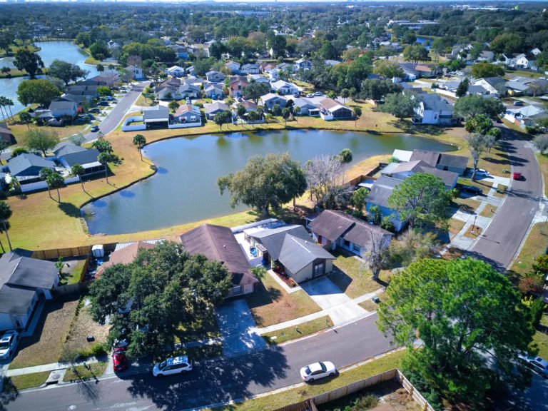 Plantation real estate